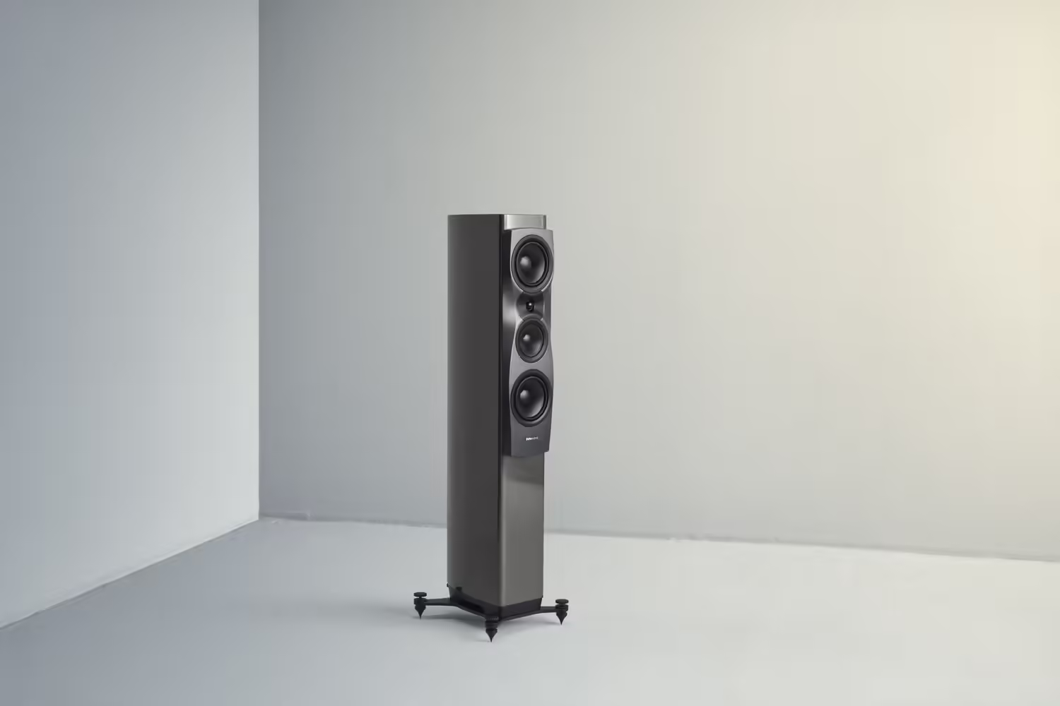 dynaudio confidence 30 - smoke high gloss 03